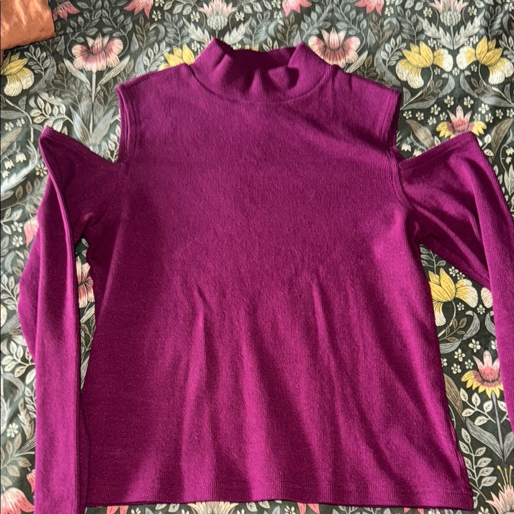 GAP fuchsia mock neck cold shoulder top